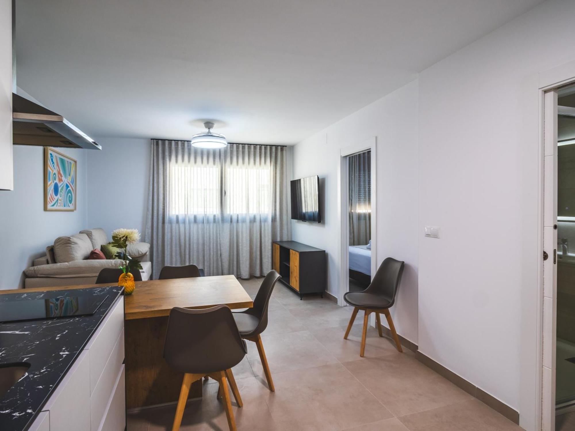 Huelin Edificio Apartamentos — Photos 3